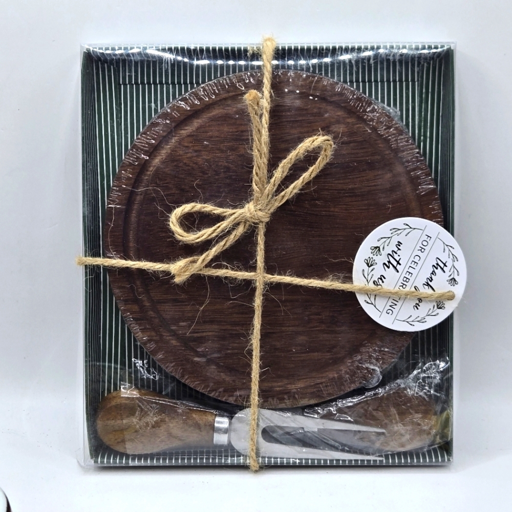 Maxcheck Gift 3 Pieces Set Cheese Board Wooden Round Christmas Holidays